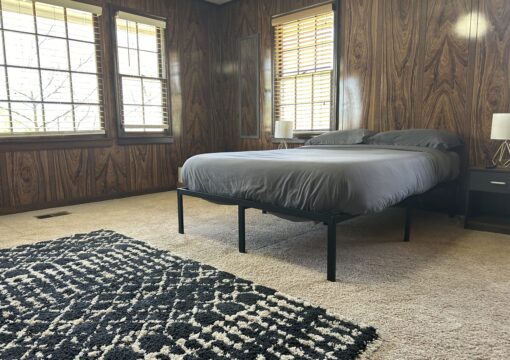 (NEW)Beyond belief bedroom nearThe battery. Sleeps 2 #1