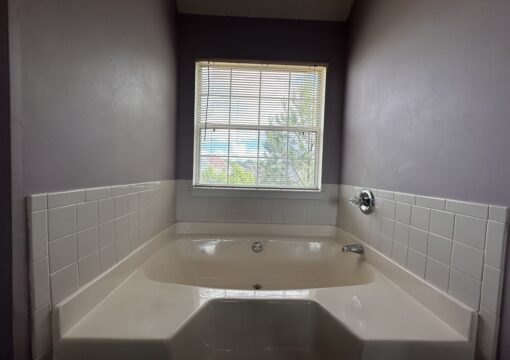 (NEW)Lovely Master bedroom Sleeps 4 Private Bath! Room3